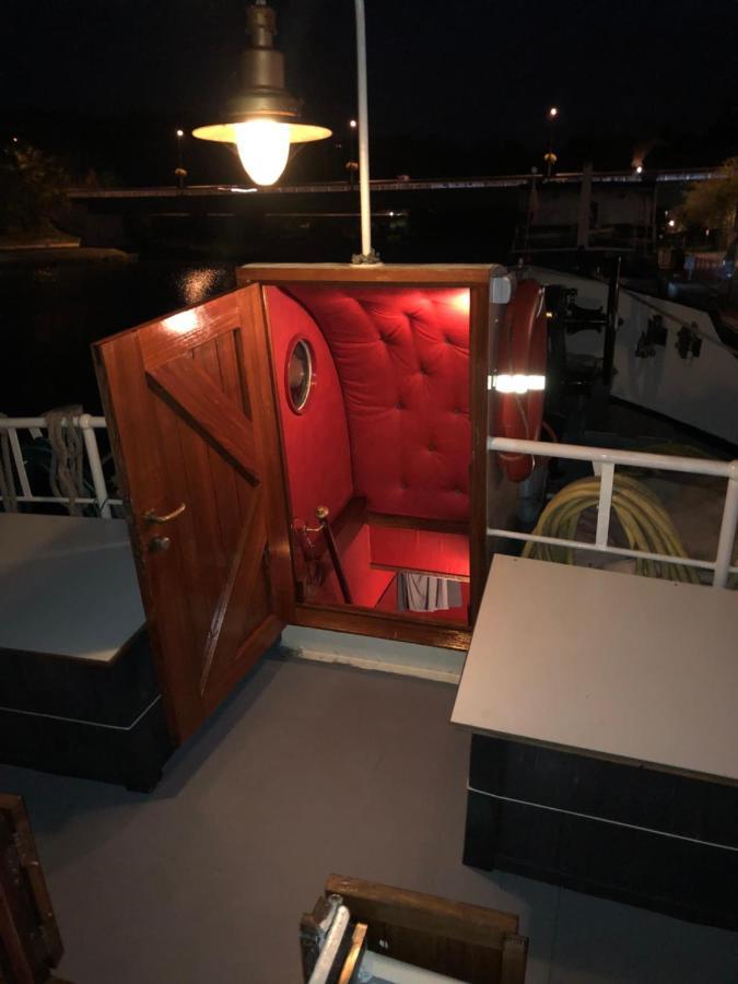 Hotelboot Zwaan Ámsterdam Exterior foto